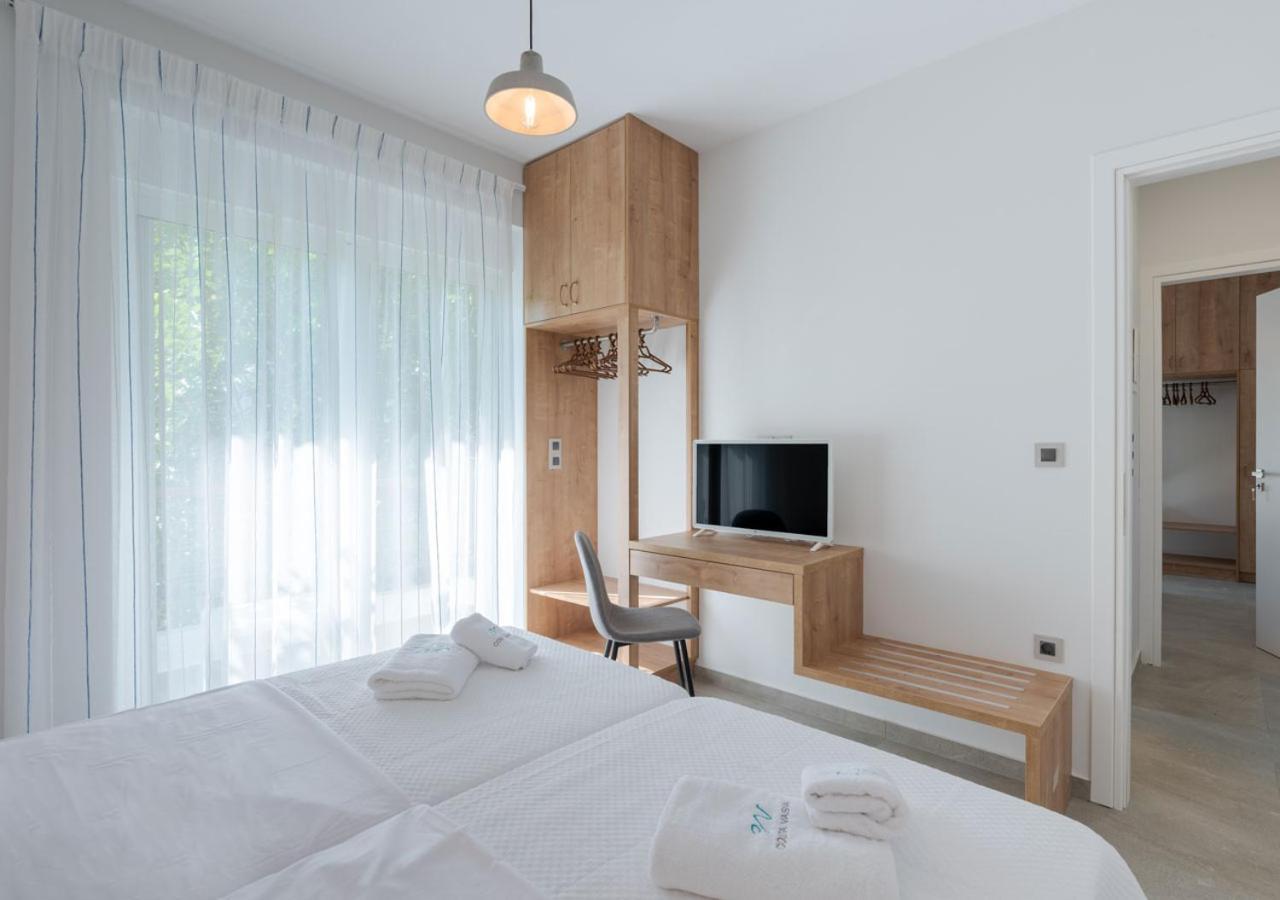 Costa Vasia Seaside And Apartment *