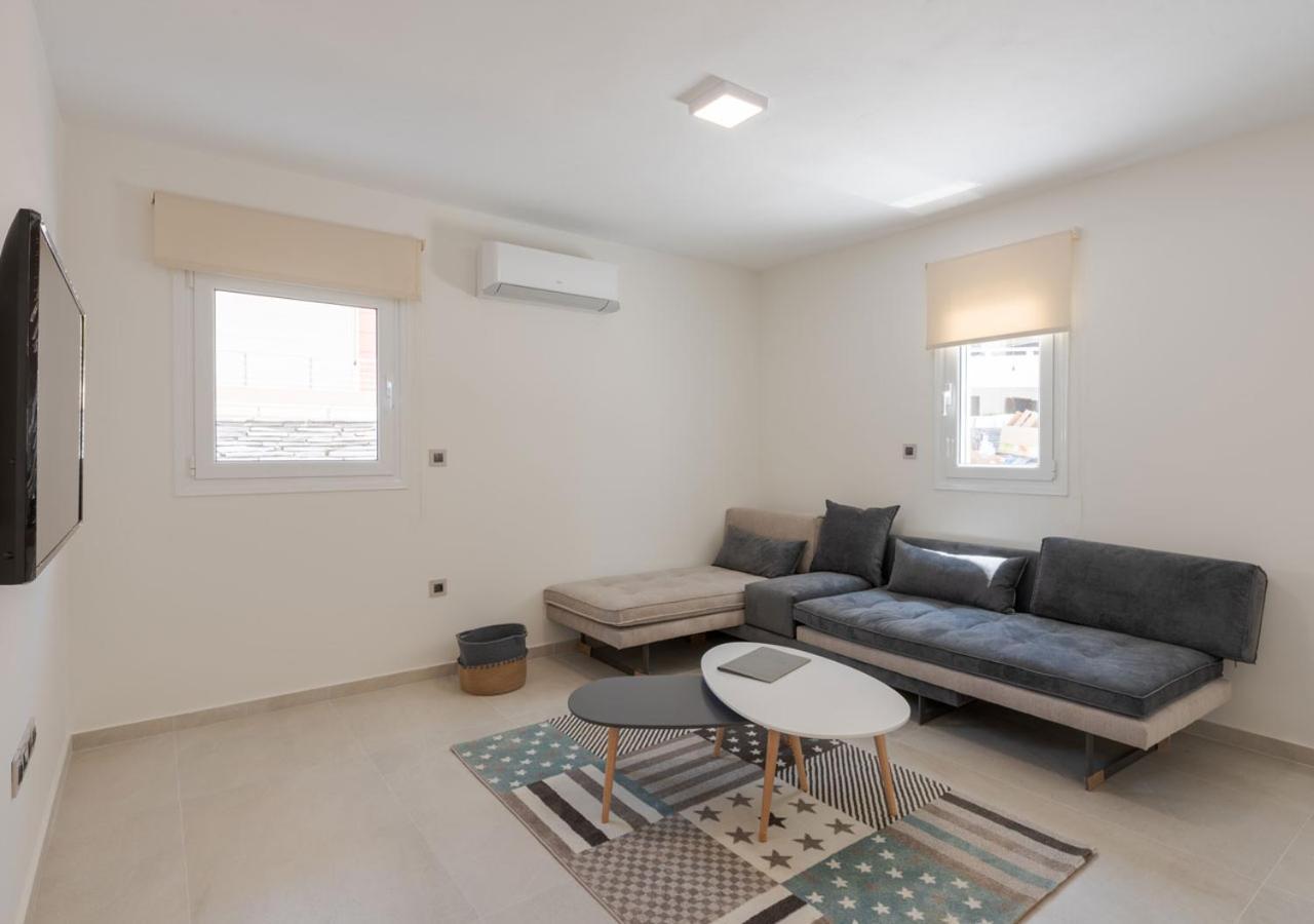 Costa Vasia Seaside And Apartment *