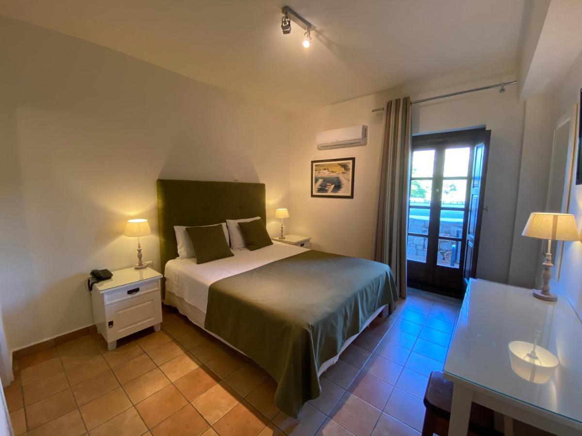 Kastro Maini Hotel 3*