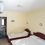 House Sartios
