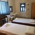 Katerina Rooms Agii Apostoloi