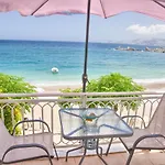 Chara\'S Sea View House