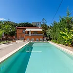Rea\'S Sea House