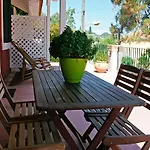 Zefiros Traditional Hotel