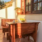 Villa Limnioni