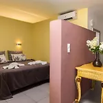 Pantokrator Hotel