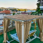 Ftelia Luxury Studio \