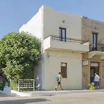 Kalypso Studios & Rooms