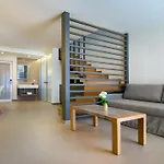Forum Suites
