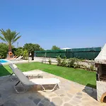 Golden Sea Villa