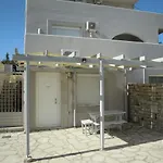 Petaloudes 2