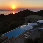 Luxury Villa + Guest House Couchers De Soleil Mer
