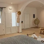 Pithos Modern Apartments