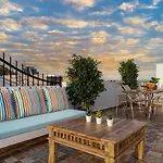 Marayas Modern Loft!