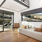 Seametry Luxury Living Penthouse