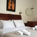 Black Sand Apartments