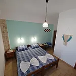 Lefteri\'S Rooms