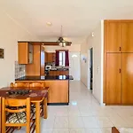 Colonial Studio/Apartment
