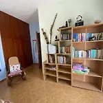Lydia\'S Apartment