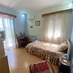 Lydia\'S Apartment