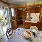 Lydia\'S Apartment