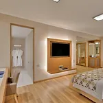Divani Caravel