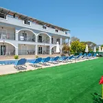 Brunswick Villa Units Near Lagana Beach