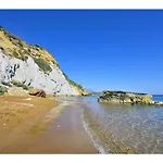 Apollonides Seafront Villa 2 Melete