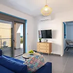 Greek Sky - New Modern Apartment With Shared Pool