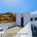 St. Paul\'S Bay View Suites