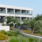Lagomandra Luxury Suites With Private Pools