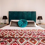 Miriam\'S Apartment 2