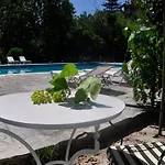 Orange Grove Suites