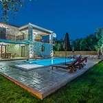 Evanthe Stone Villas