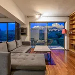 Holodek Apartments : Parthenon