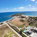 Akra Grammeno Beachfront Villas