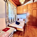 Zoe\'S House Skiathos. Centre Of Skiathos