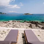 Floreika Studio By The Sea