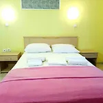 Finikas Apartments