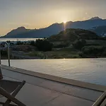 Corallia Villas Near The Beach