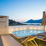 Corallia Villas Near The Beach