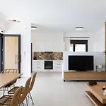 Kayo, The Ultimate Accomodation!