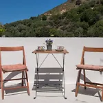 Feneri 3 -Cozy Rustic Apt 20\' From Elafonisi Beach