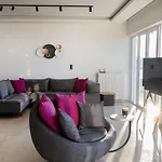 Lost In The View, Luxury Apartment With Seaview