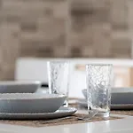 Nota\'S Home