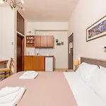 Esperia Apartments