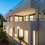 Dioni By Posarellivillas