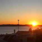 Libra - Luxurious Sea View Apartment