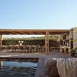 Ola Exclusive Residence, With Pool & Beach Access, By Thinkvilla
