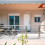 Milonas House Apartments